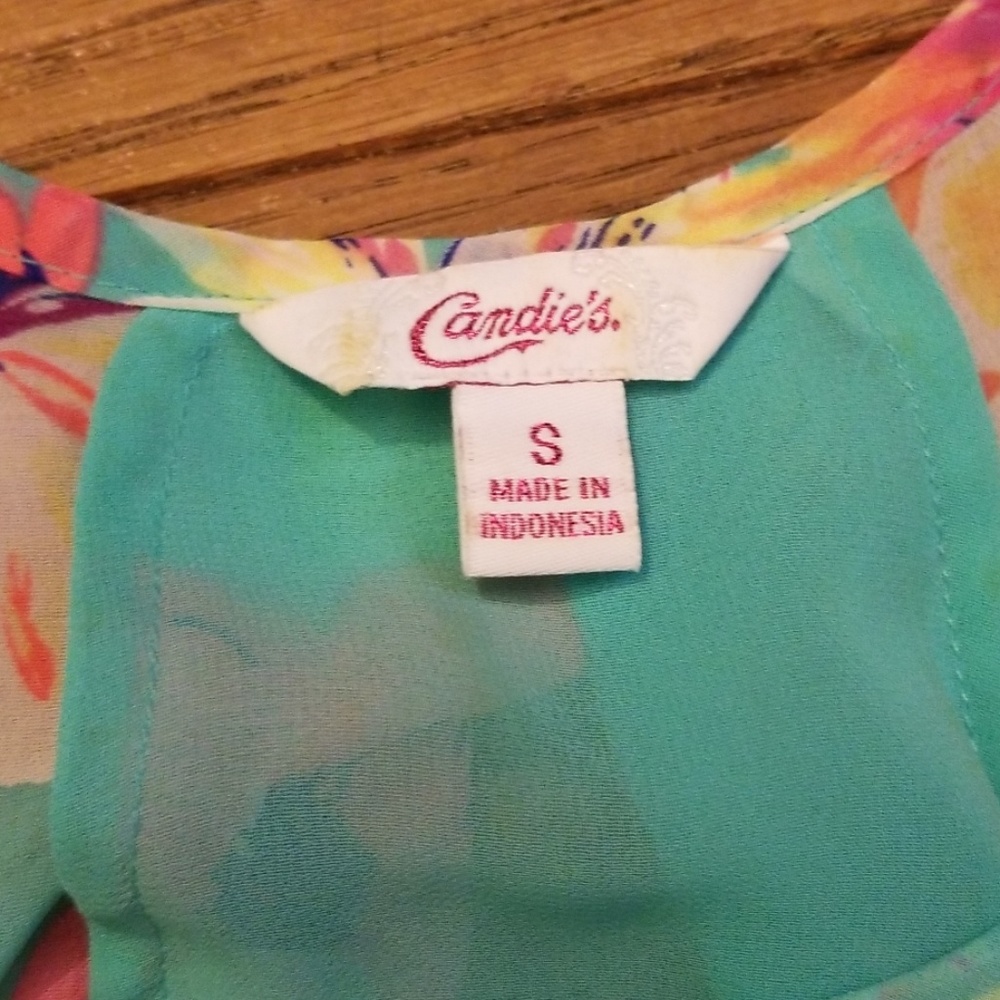 Blouse - Picture 2 of 3